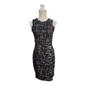 Stella & Julie Sheath Dress Size 4 Grey Silver Printed Sleeveless Stretch Button